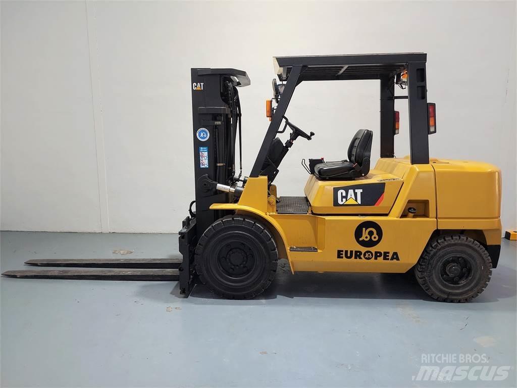 CAT DP45K Dyzeliniai krautuvai