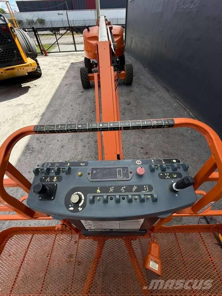 JLG 460 SJ Teleskopiniai keltuvai