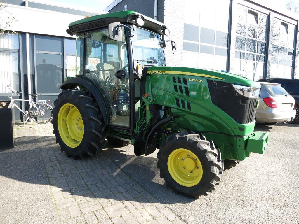 John Deere 5090GV Traktoriai