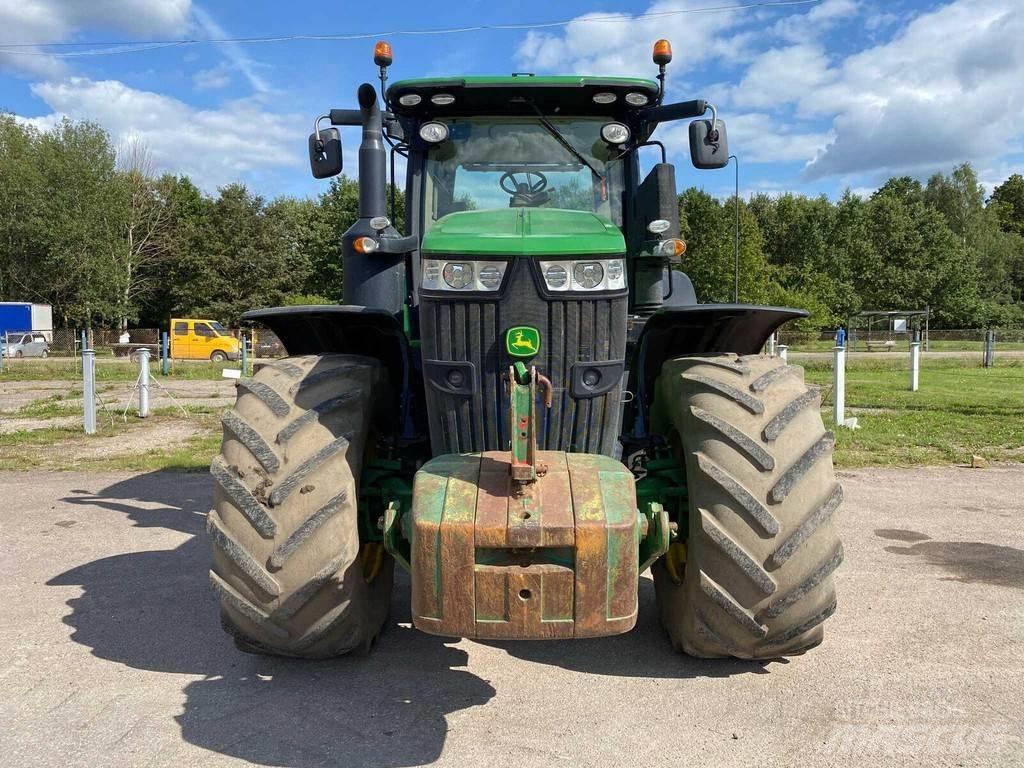John Deere 7310R Traktoriai