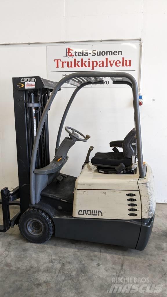 Crown SC3210-1.3 Elektriniai šakiniai krautuvai
