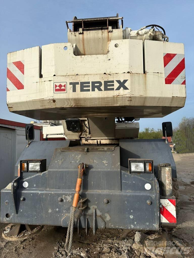Terex A 600 Neapdoroto reljefo kranai