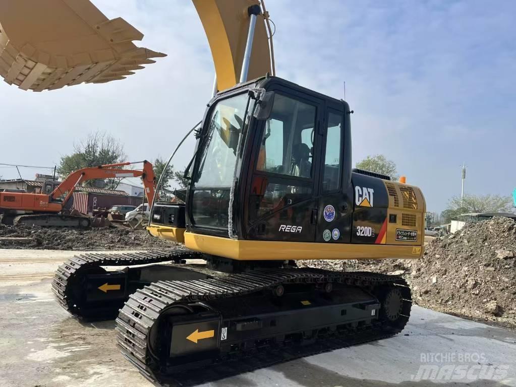 CAT 320 D Vikšriniai ekskavatoriai