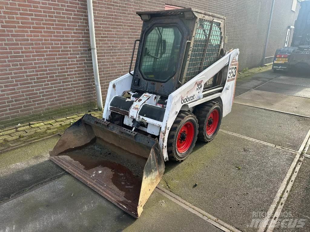 Bobcat 553 Krautuvai su šoniniu pasukimu