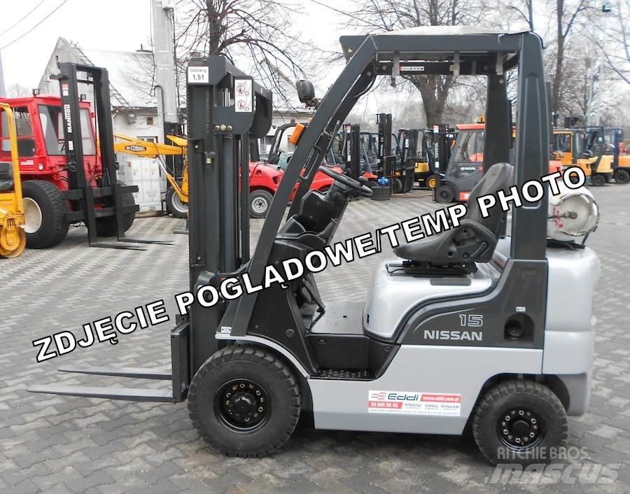 Nissan NP1F1A15D LPG (dujiniai) krautuvai