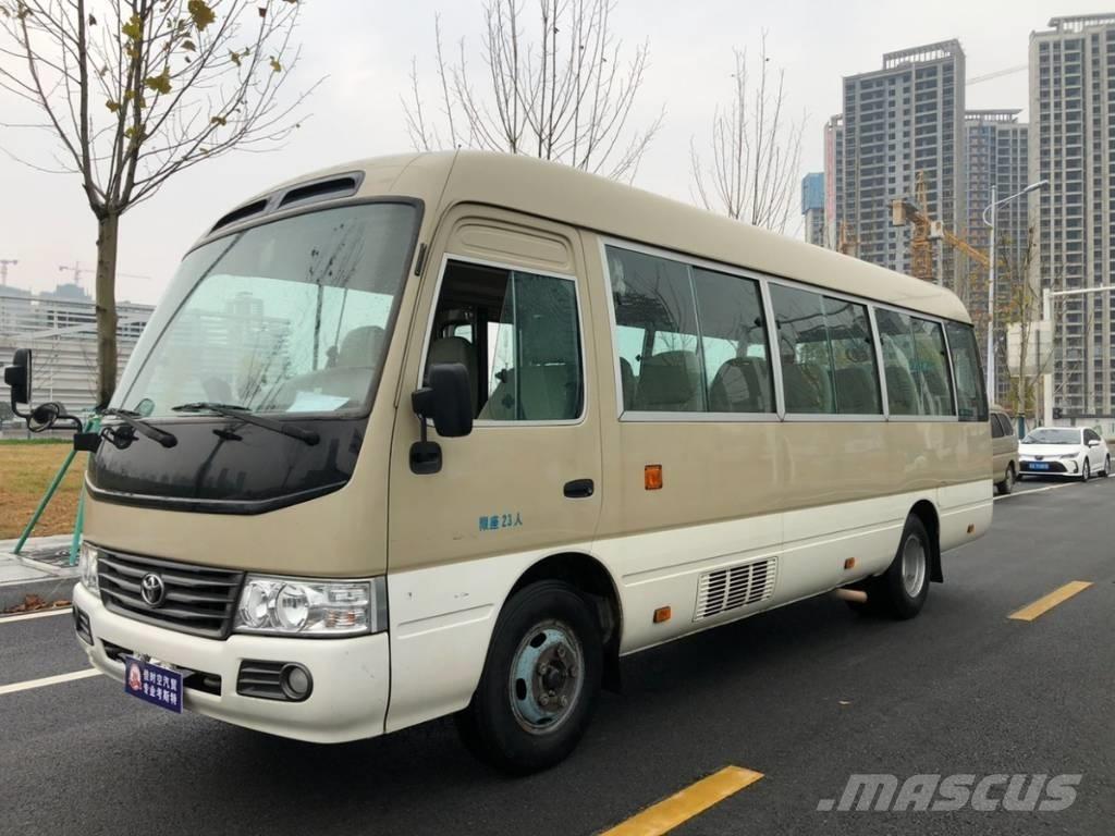 Toyota Coaster Tarpmiestiniai autobusai
