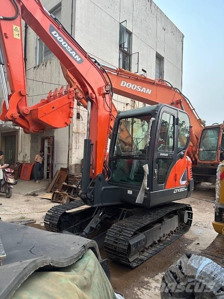 Doosan DX 60 Mini ekskavatoriai < 7 t