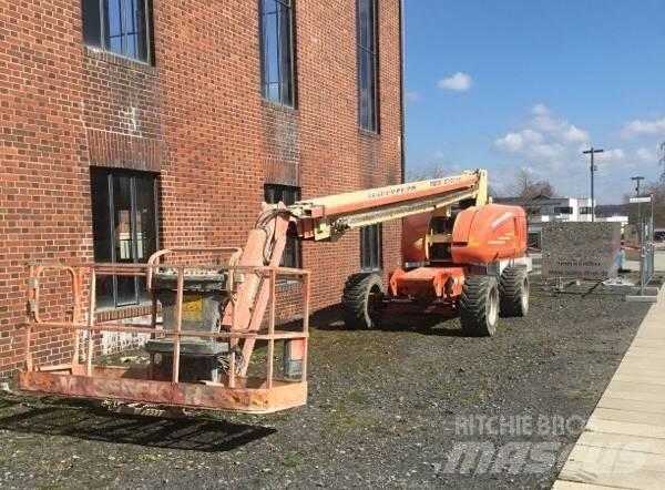 JLG 860 SJ Teleskopiniai keltuvai