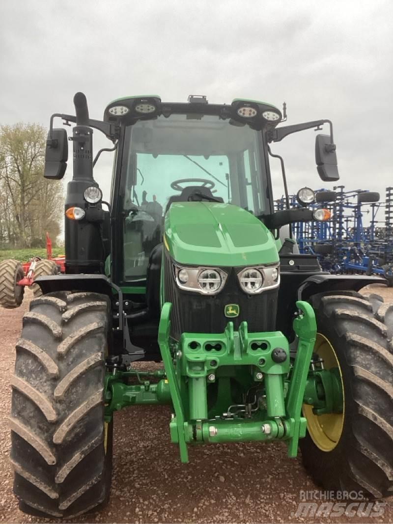John Deere 6120M Traktoriai