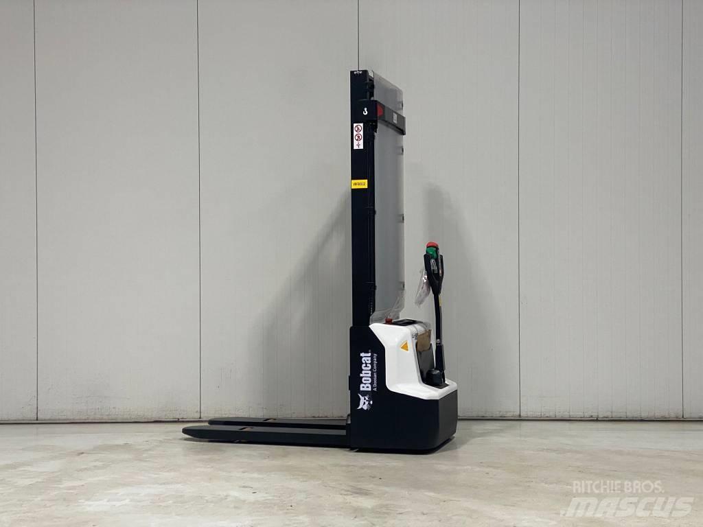 Bobcat LSM12N-7 Rankiniai vėžimėliai