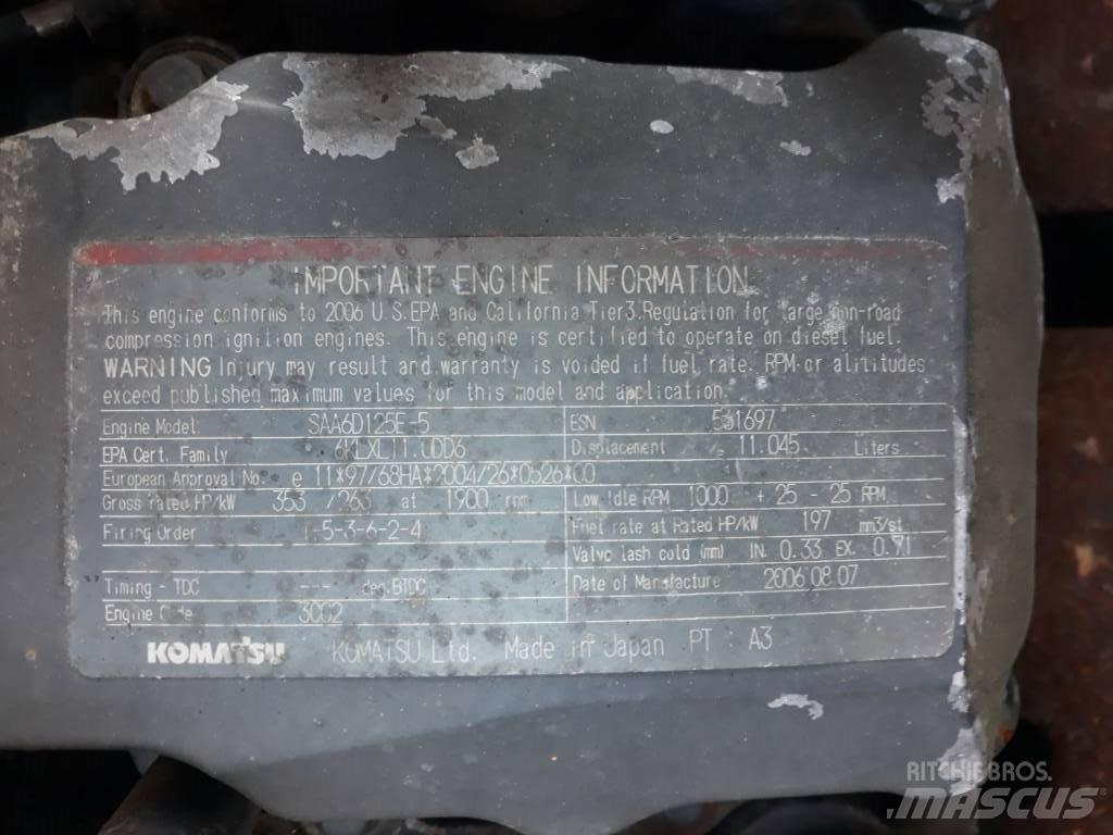 Komatsu PC450-7E0 Vikšriniai ekskavatoriai