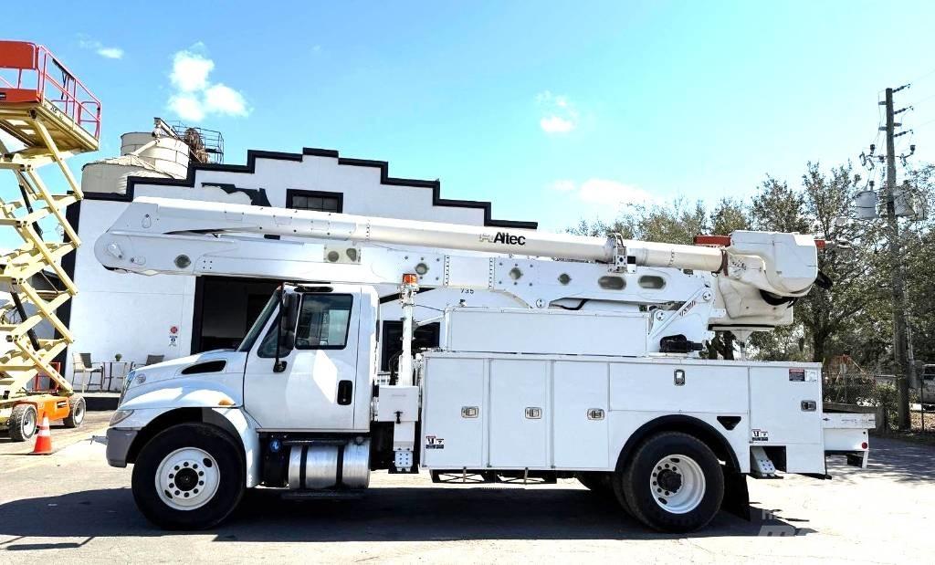 Altec AA 55 Ant vilkikų montuojamos kėlimo platformos