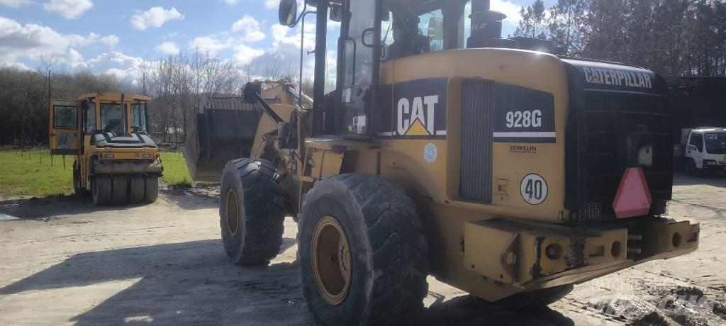 CAT 928 G Naudoti ratiniai krautuvai
