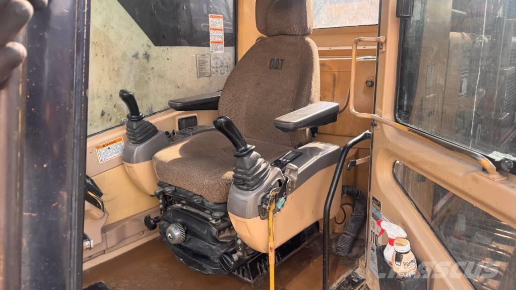 CAT 365 B L II Vikšriniai ekskavatoriai