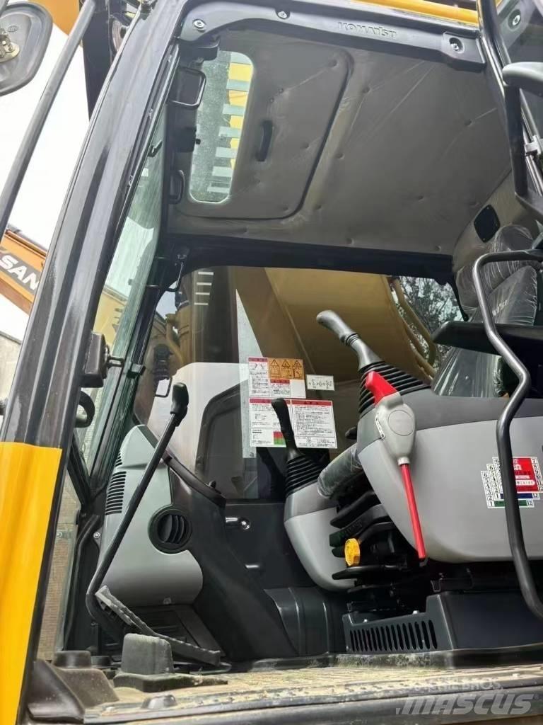 Komatsu 400-8 Vikšriniai ekskavatoriai