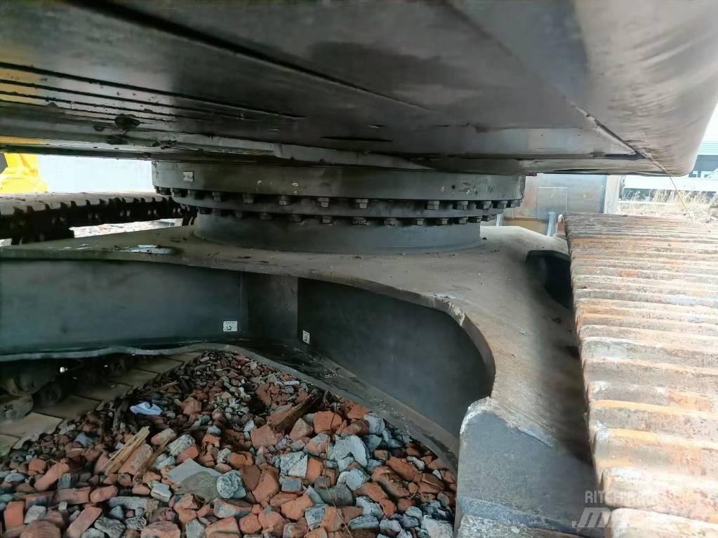 Volvo 480 Vikšriniai ekskavatoriai