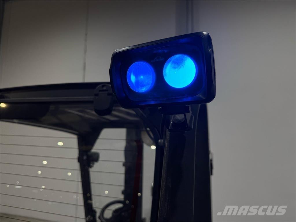 Linde E30L 01 Elektriniai šakiniai krautuvai