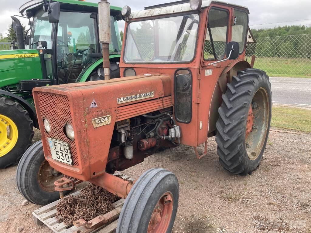 McCormick 624 Traktoriai