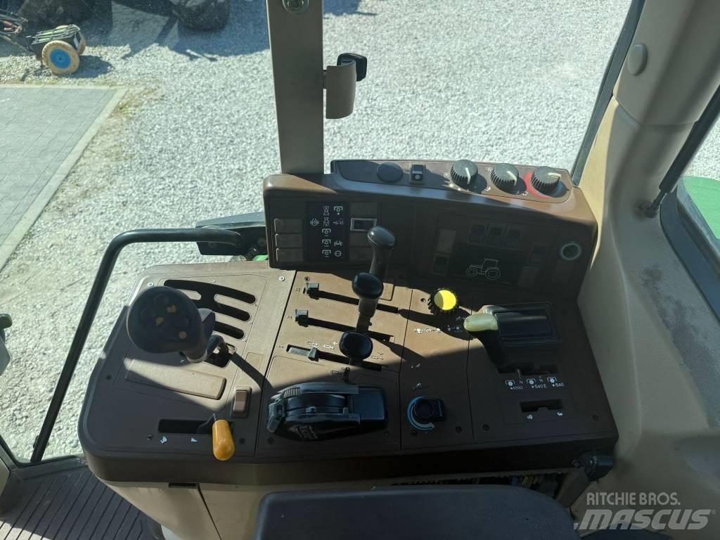 John Deere 6910 Traktoriai