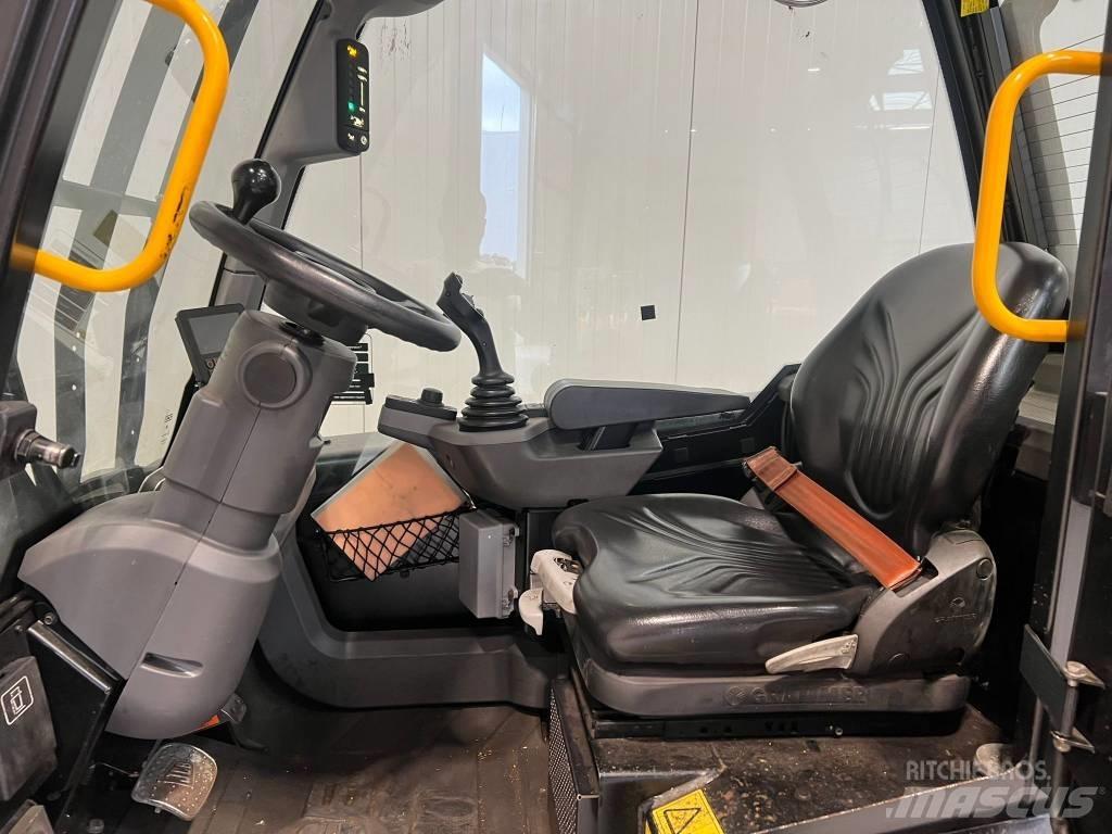 JCB TLT30-19D-2WD Dyzeliniai krautuvai