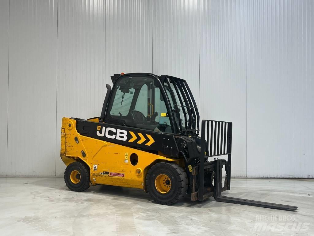 JCB TLT30-19D-2WD Dyzeliniai krautuvai