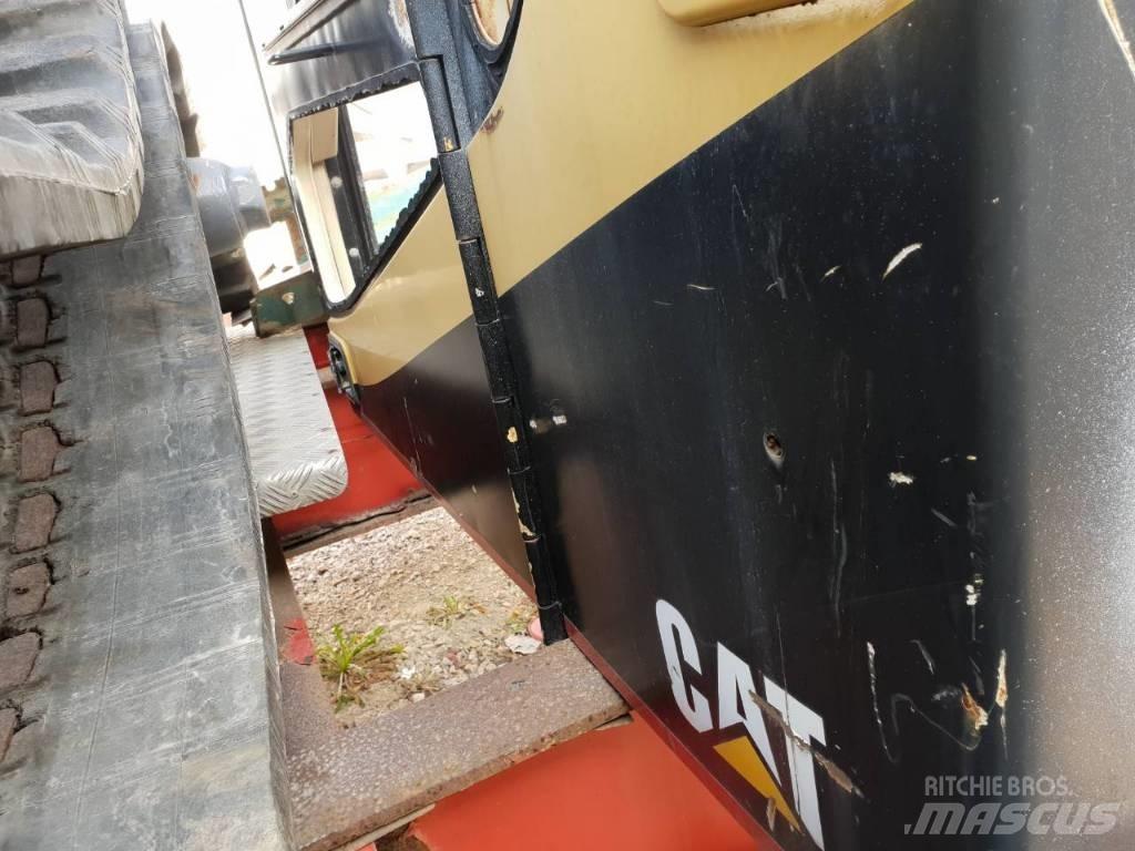 CAT 320B ali 320 Kabinos ir interjeras