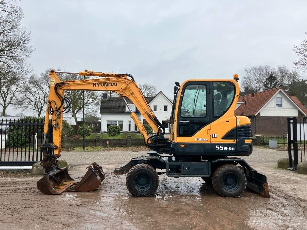 Hyundai 55W-9A Ratiniai ekskavatoriai