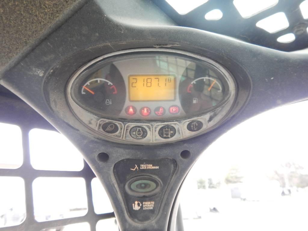 Bobcat T590 Krautuvai su šoniniu pasukimu