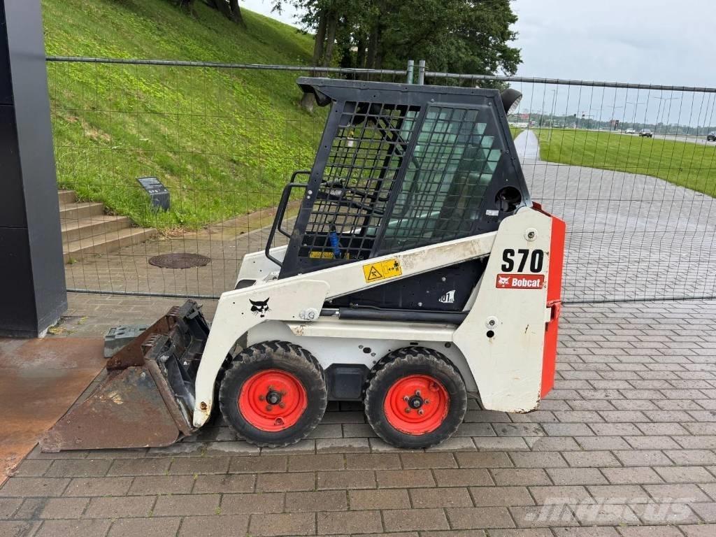 Bobcat S 70 Krautuvai su šoniniu pasukimu