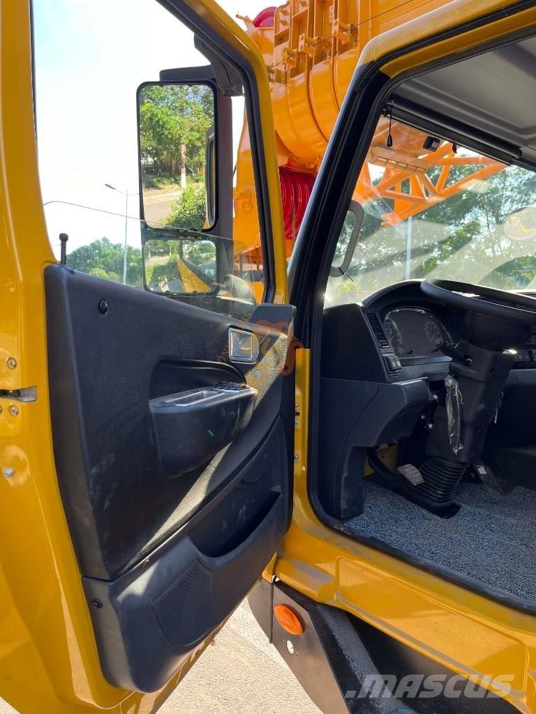 XCMG QY 50 K Visureigiai kranai