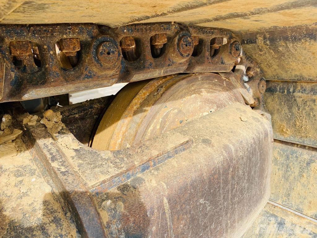 CAT 330-07a Vikšriniai ekskavatoriai