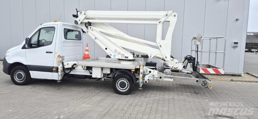 GSR B 220 PXE Ant vilkikų montuojamos kėlimo platformos