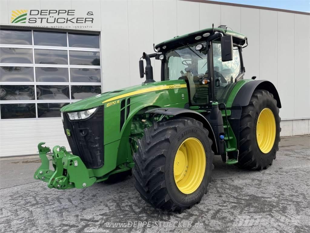 John Deere 8370R Traktoriai