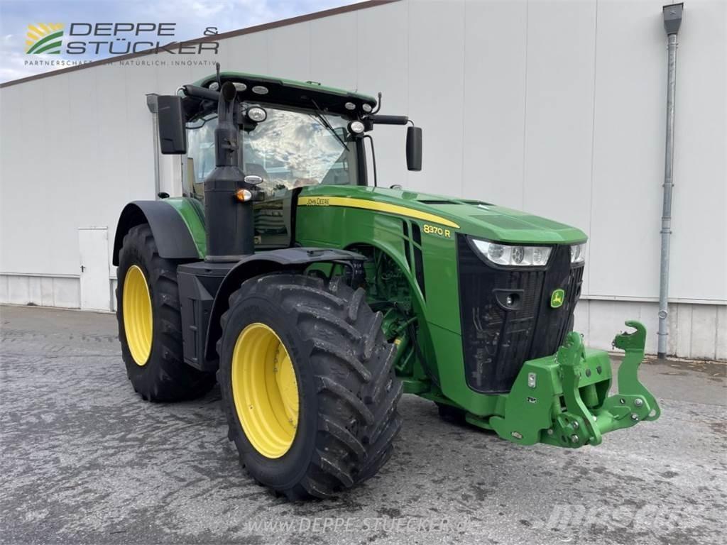 John Deere 8370R Traktoriai