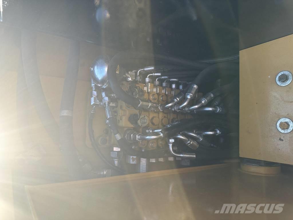 CAT 305.5E Vikšriniai ekskavatoriai