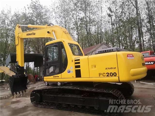 Komatsu PC 200-6 Vikšriniai ekskavatoriai
