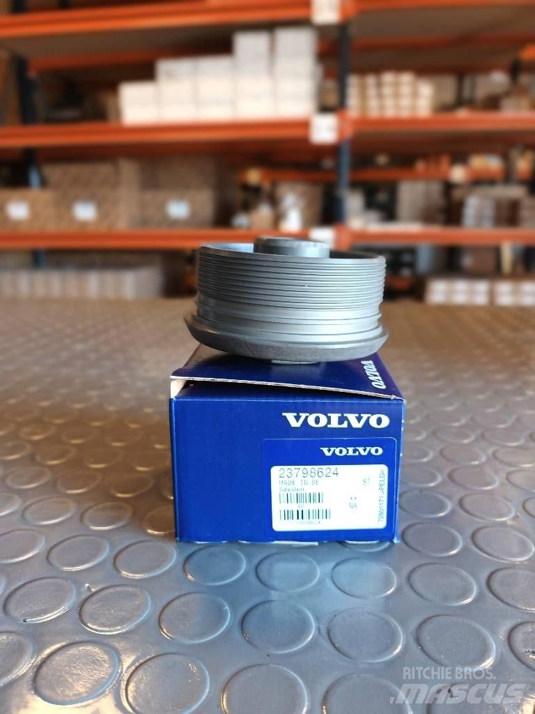 Volvo COVER 23798624 Transportas - Kita
