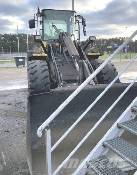 Komatsu WA 200 PT-5 Naudoti ratiniai krautuvai