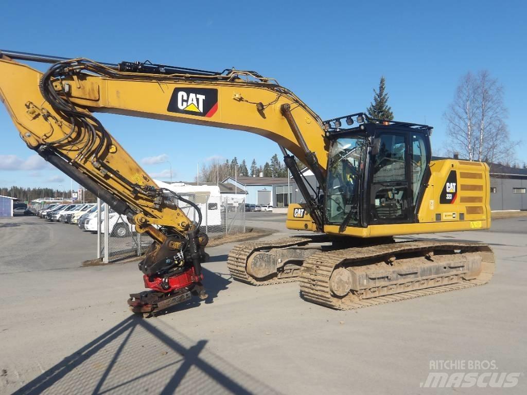 CAT 323 Vikšriniai ekskavatoriai