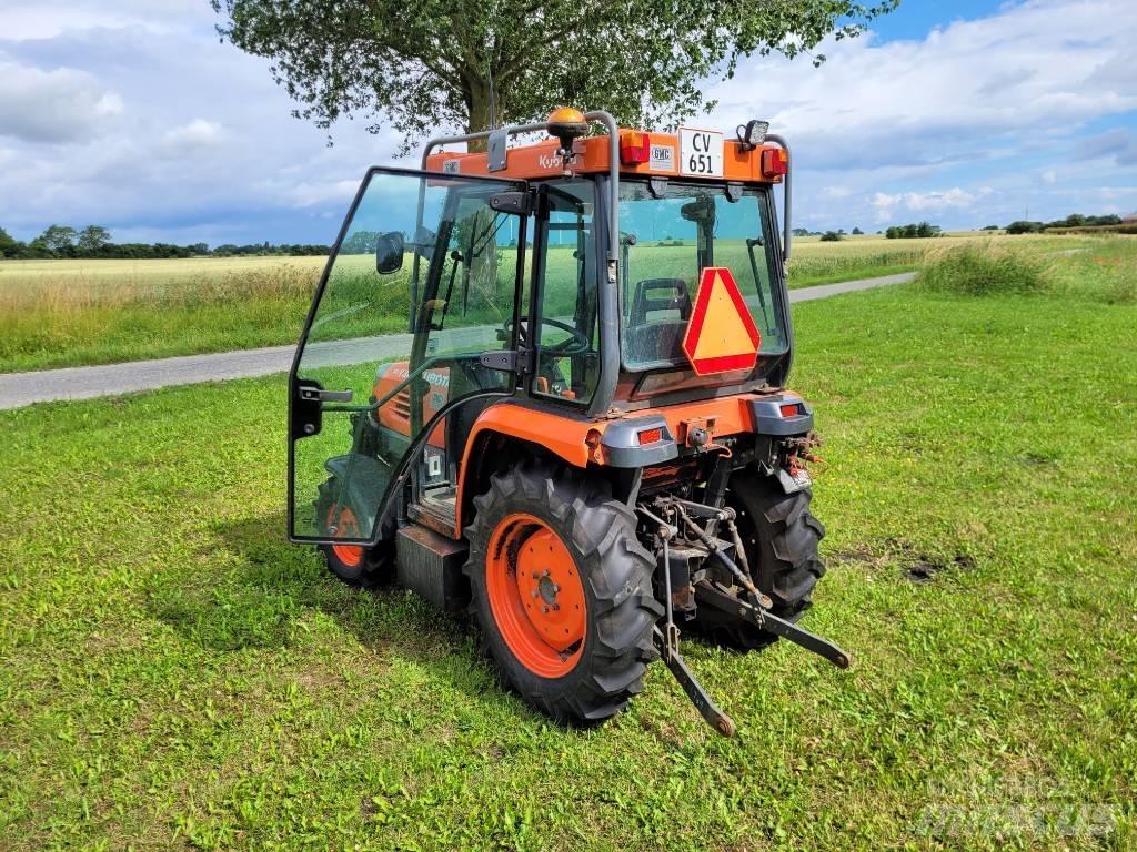 Kubota STV 36 Naudoti kompaktiški traktoriai