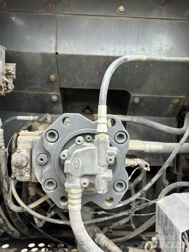 Sumitomo SH 210-5 Vikšriniai ekskavatoriai