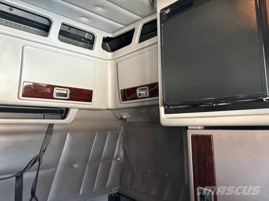 Peterbilt 389 Naudoti vilkikai