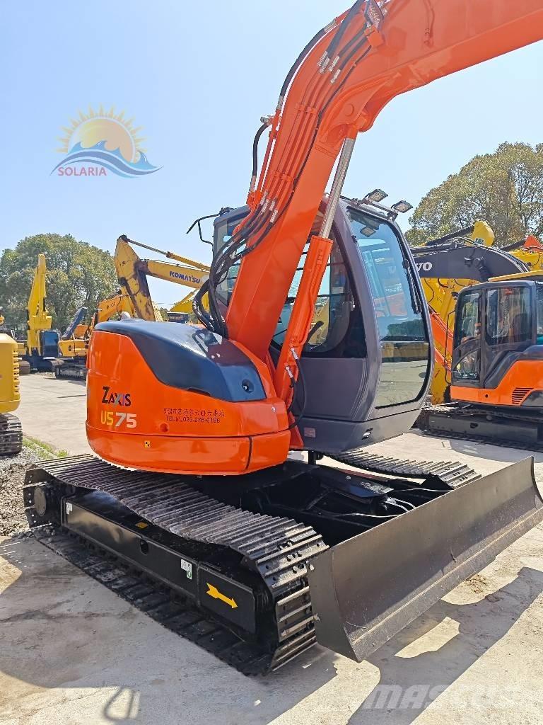 Hitachi ZX 75 Vidutinės galios ekskavatoriai 7-12 t