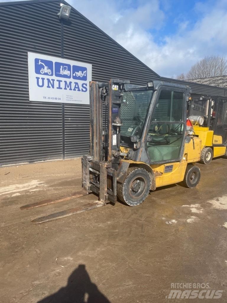 CAT GP 30 LPG (dujiniai) krautuvai