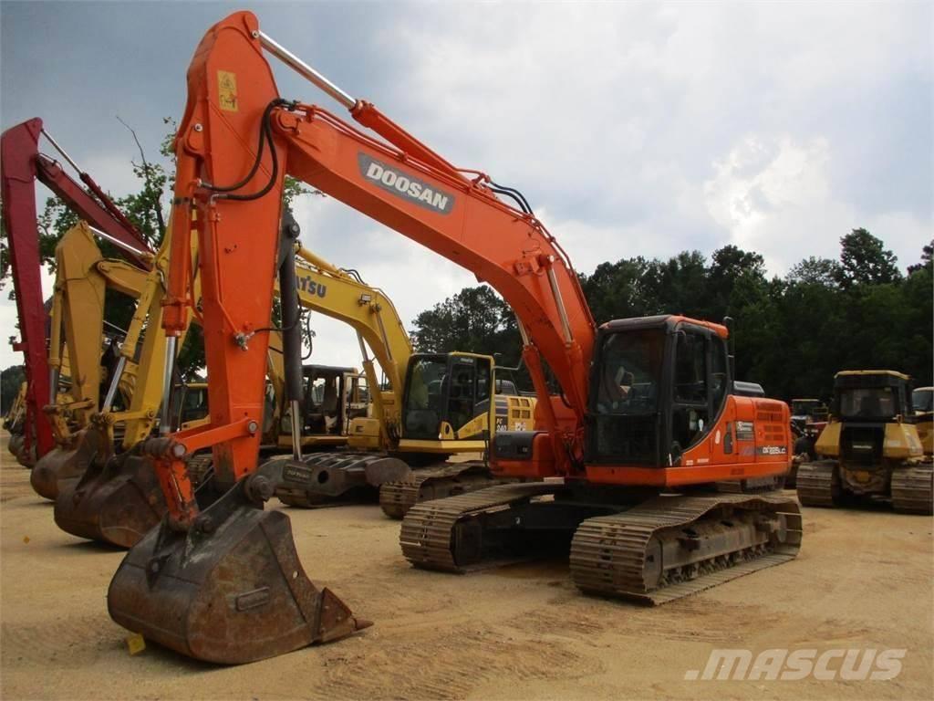 Doosan dx225 Vikšriniai ekskavatoriai