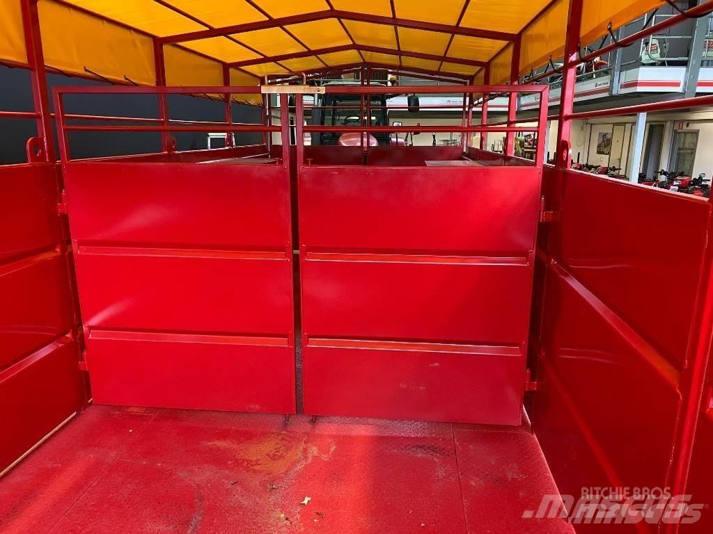 Dinapolis TRV 635 Gyvulių pervežimo priekabos