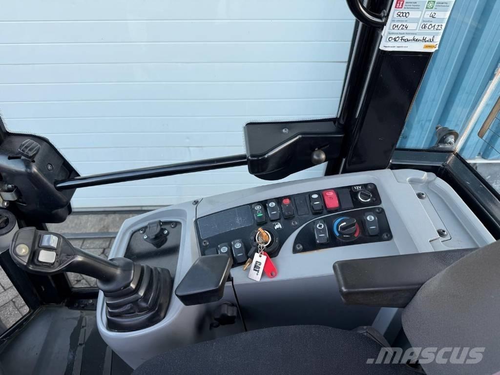 CAT 907 H Naudoti ratiniai krautuvai
