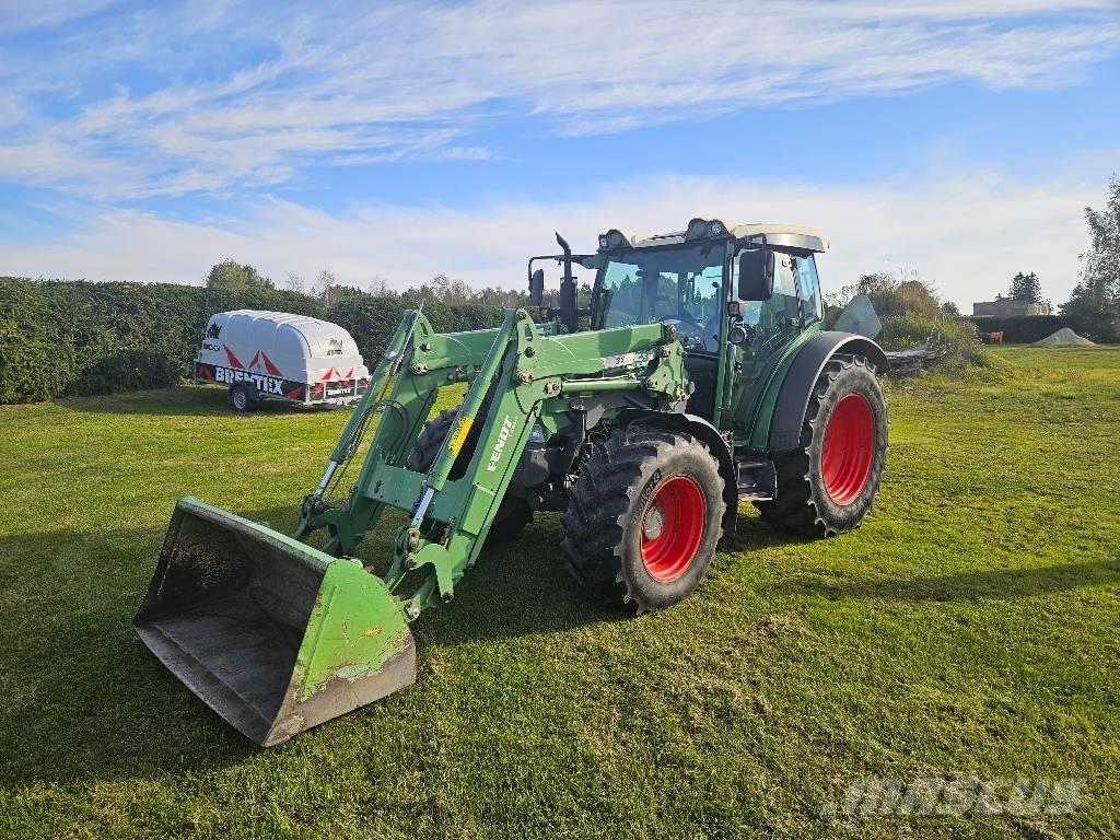 Fendt 211 Vario Traktoriai