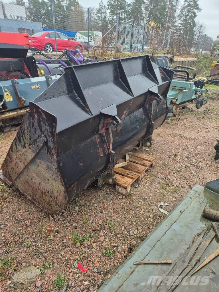  Skopa stora BM Frontalinių krautuvų priedai