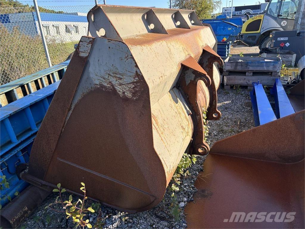 Liebherr L566 Naudoti ratiniai krautuvai